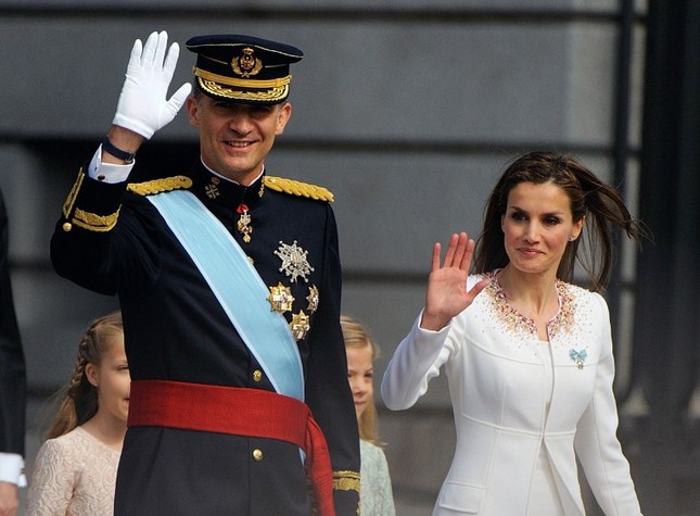 Toàn cảnh lễ đăng quang của tân vương Tây Ban Nha Felipe ảnh 10